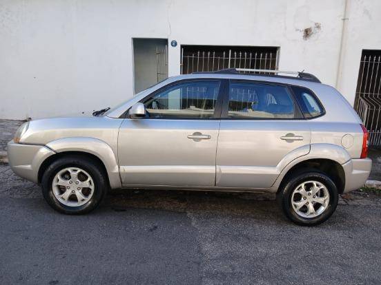 HYUNDAI TUCSON 2.0 MPFI GL 16V 142CV 2WD GASOLINA 4P AUTOMÁTICO